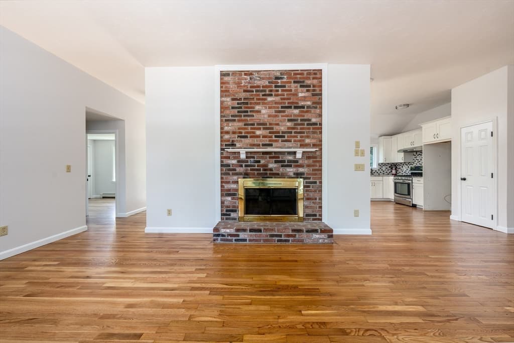 Single Family Residence at 100 Farmersville Road, Sandwich MA 02563, photo 21 of 36