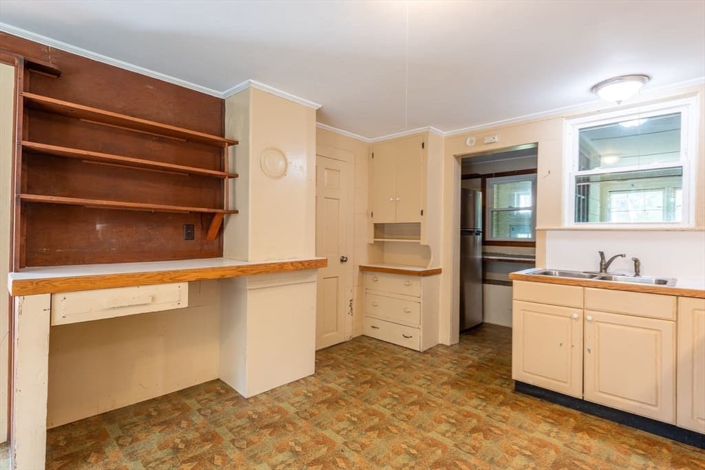 177 Montague Rd, Amherst MA 01002 photo 11