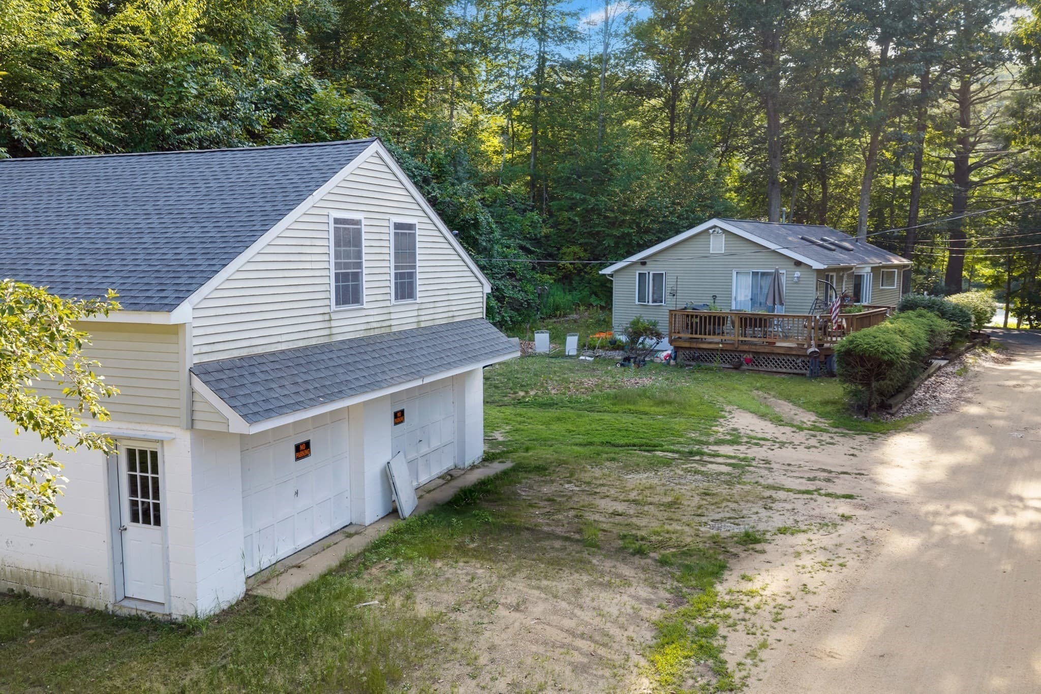 2 Roberts Park Rd, Holland MA 01521