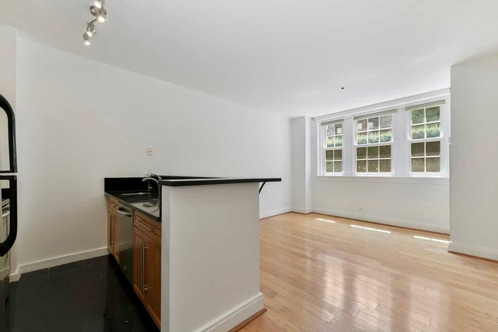 Condominium at 534 Beacon Street # 103, Boston MA 02215, photo 2 of 15