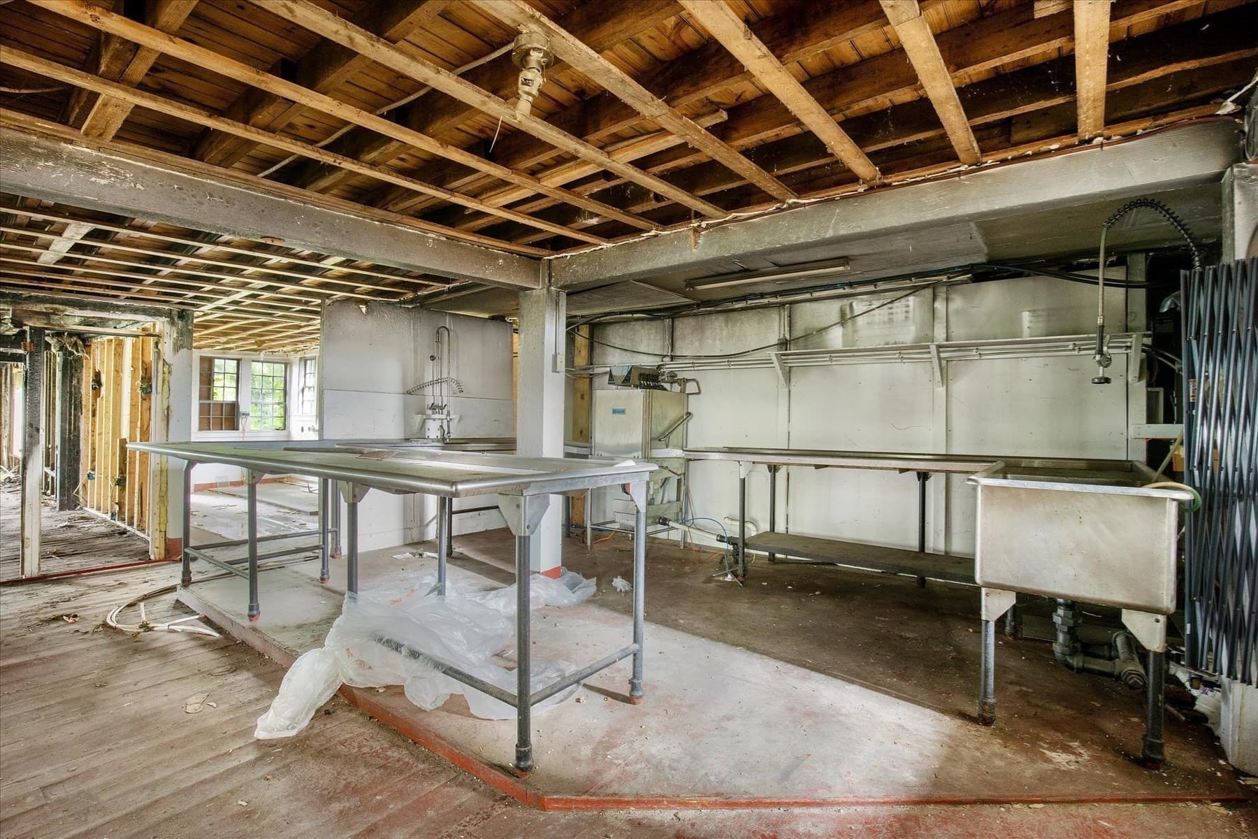 Commercial Sale at 70 Main St., Wellfleet MA 02667, photo 26 of 31