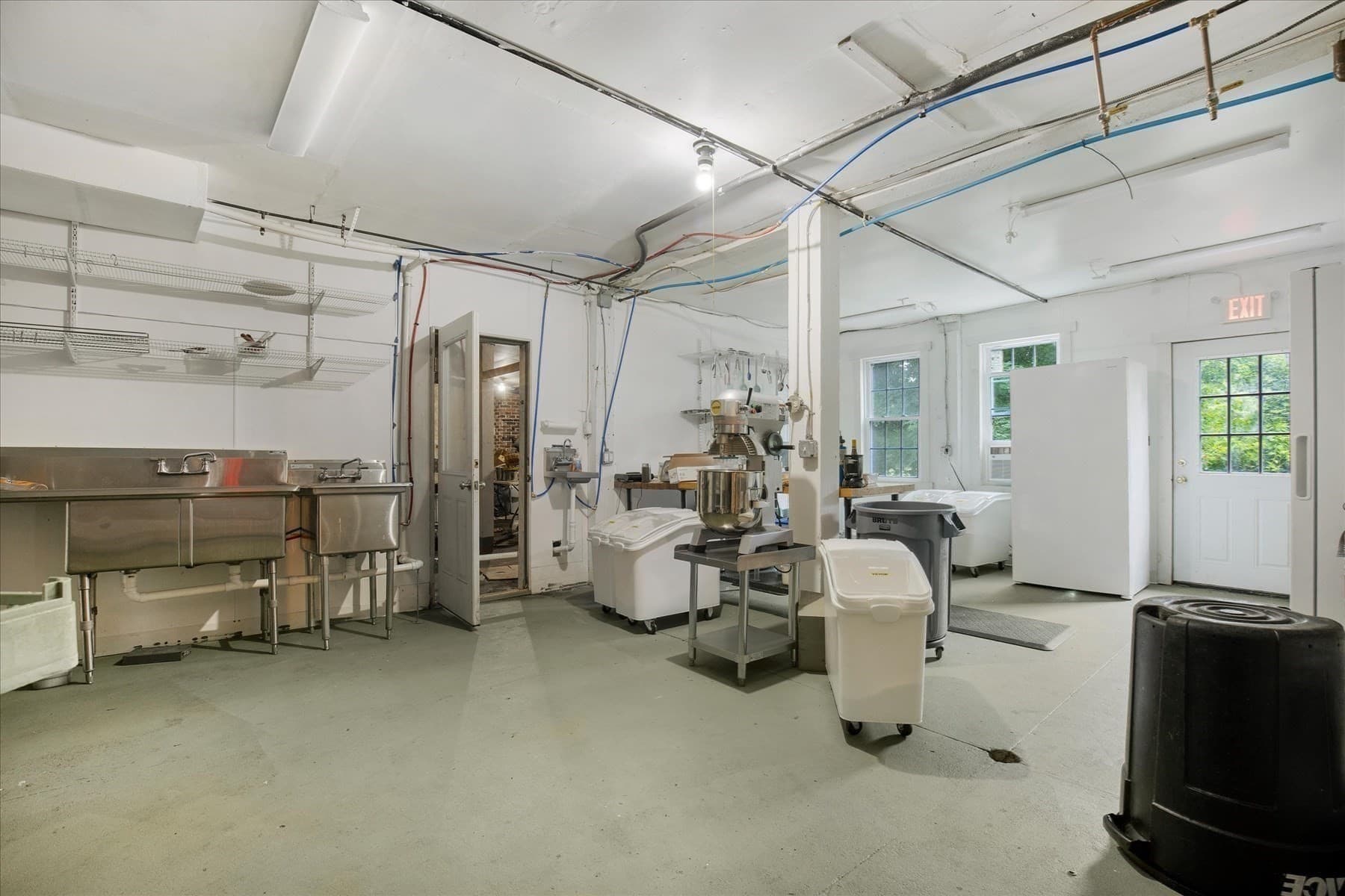 Commercial Sale at 70 Main St., Wellfleet MA 02667, photo 10 of 31
