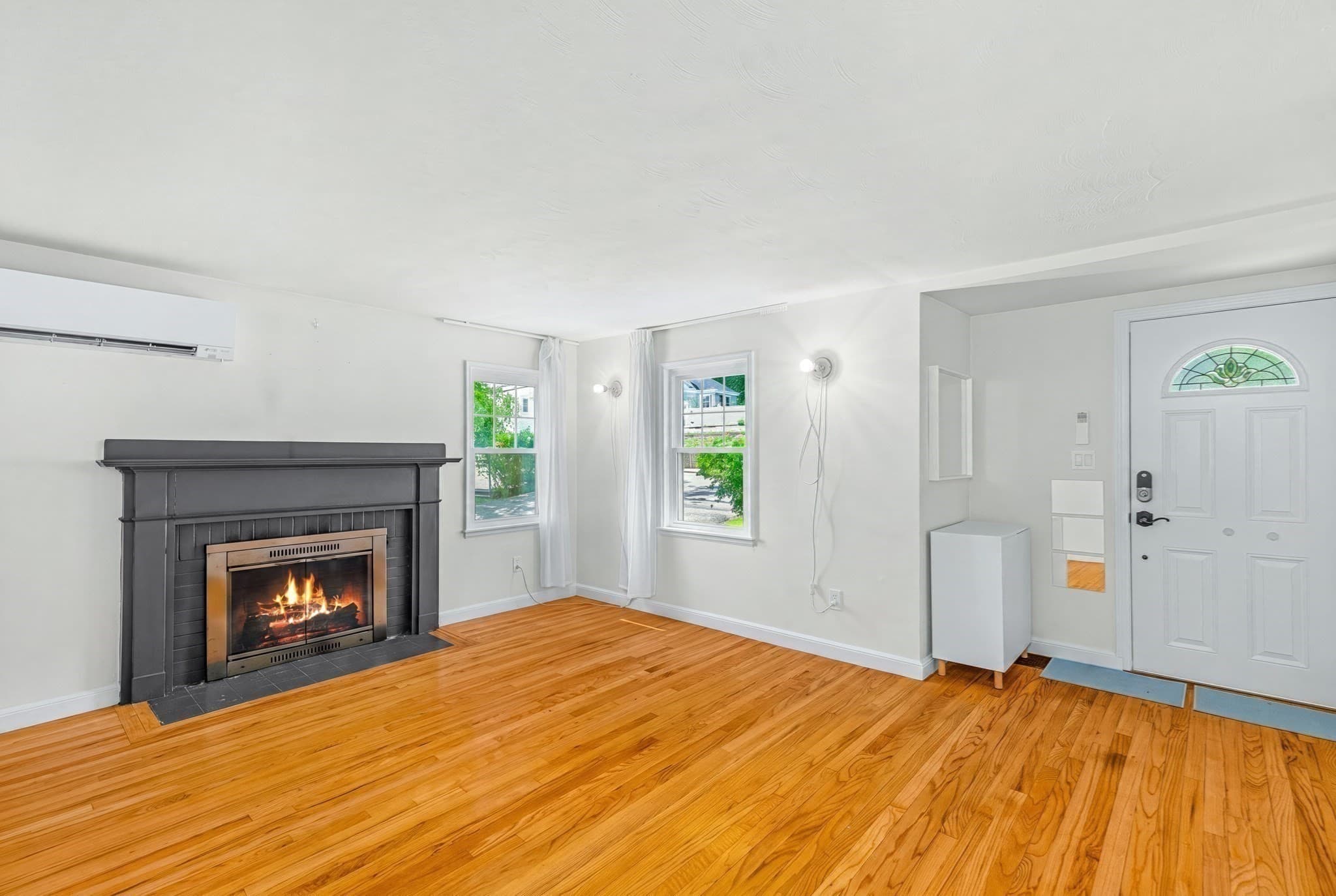 Single Family Residence at 567 Poplar Street, Boston MA 02131, Boston, photo 5 of 42