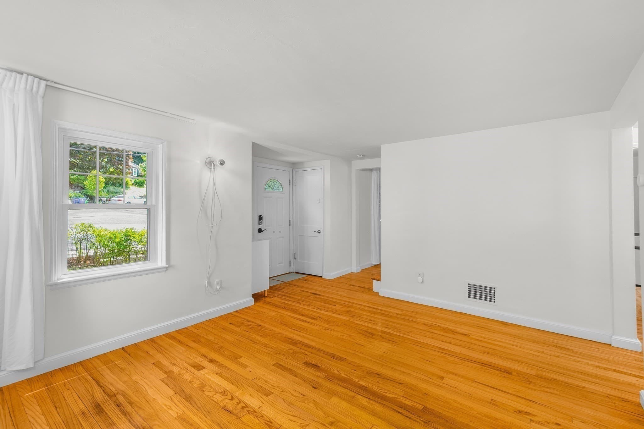 Single Family Residence at 567 Poplar Street, Boston MA 02131, Boston, photo 8 of 42