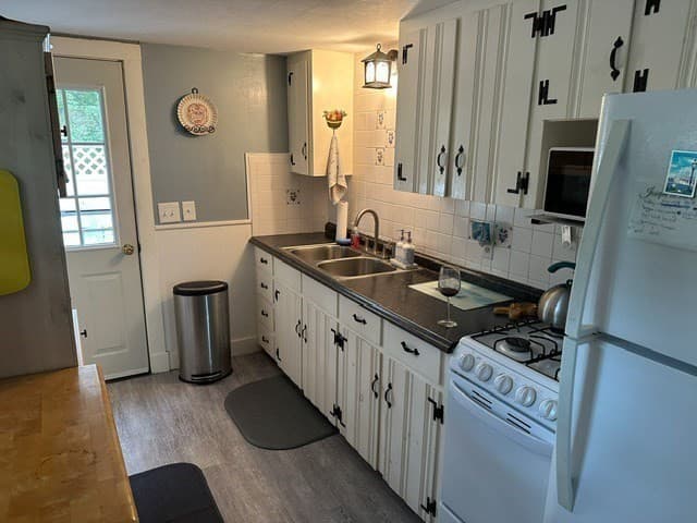 30 Marjorie Ave, Bourne MA 02559 photo 2