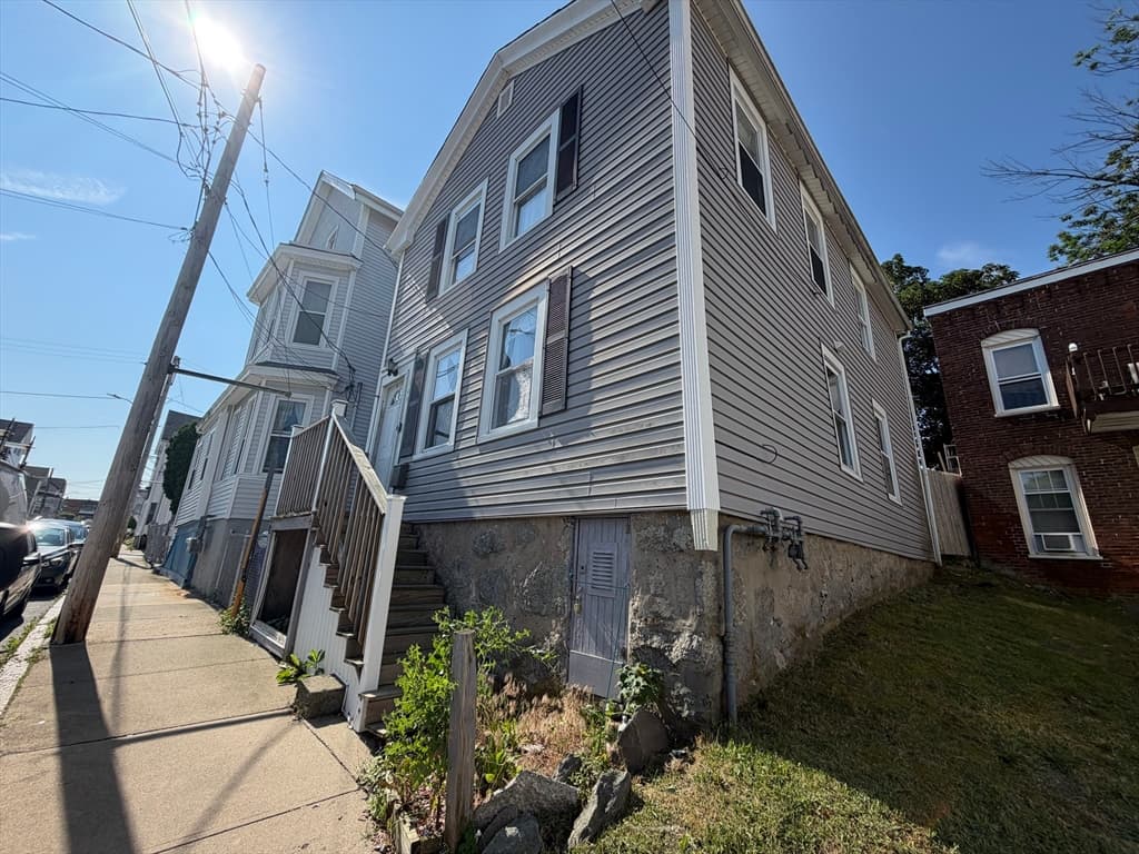149 Franklin St, Fall River MA 02720 photo 5
