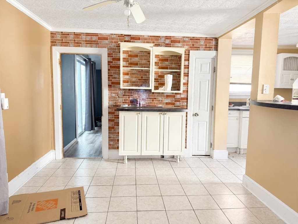 149 Franklin St, Fall River MA 02720 photo 10
