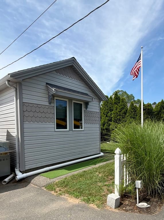 42 Crystal Lake Dr, Carver MA 02330 photo 2