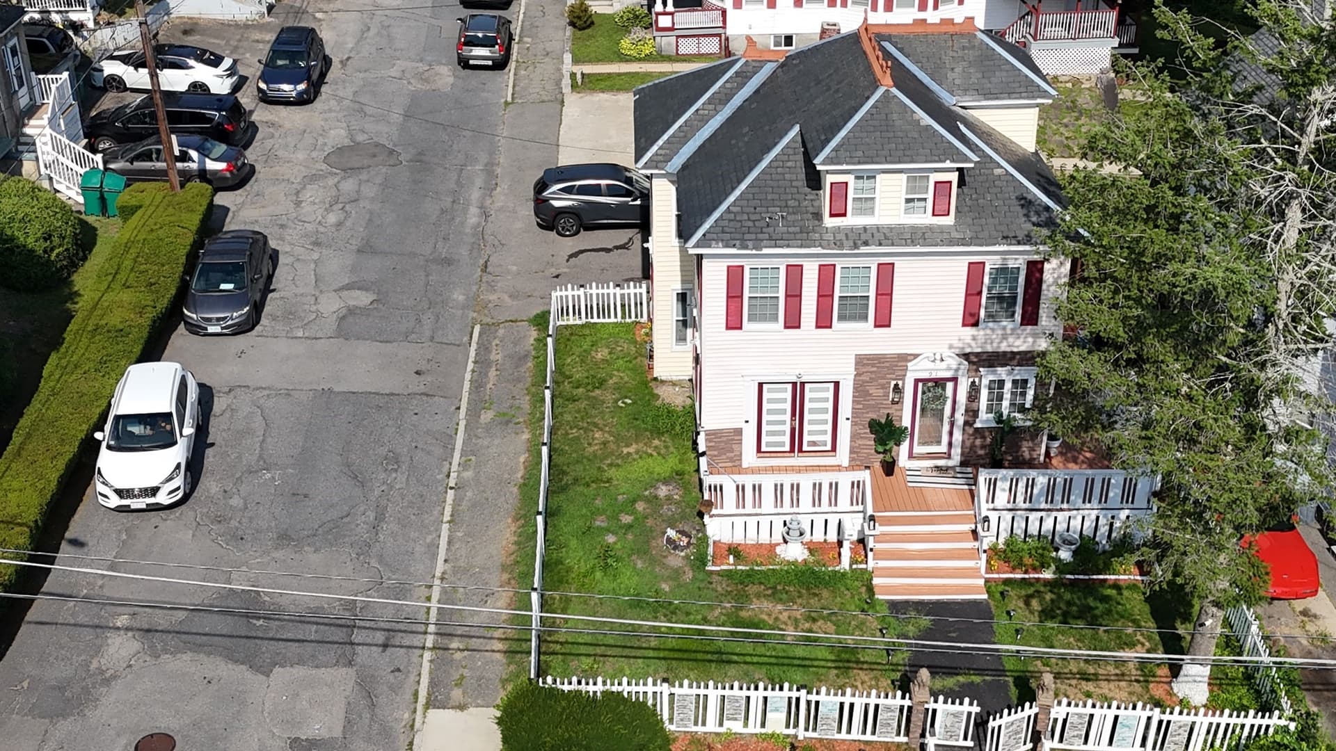 Single Family Residence at 91 South St, Fitchburg MA 01420, photo 2 of 31