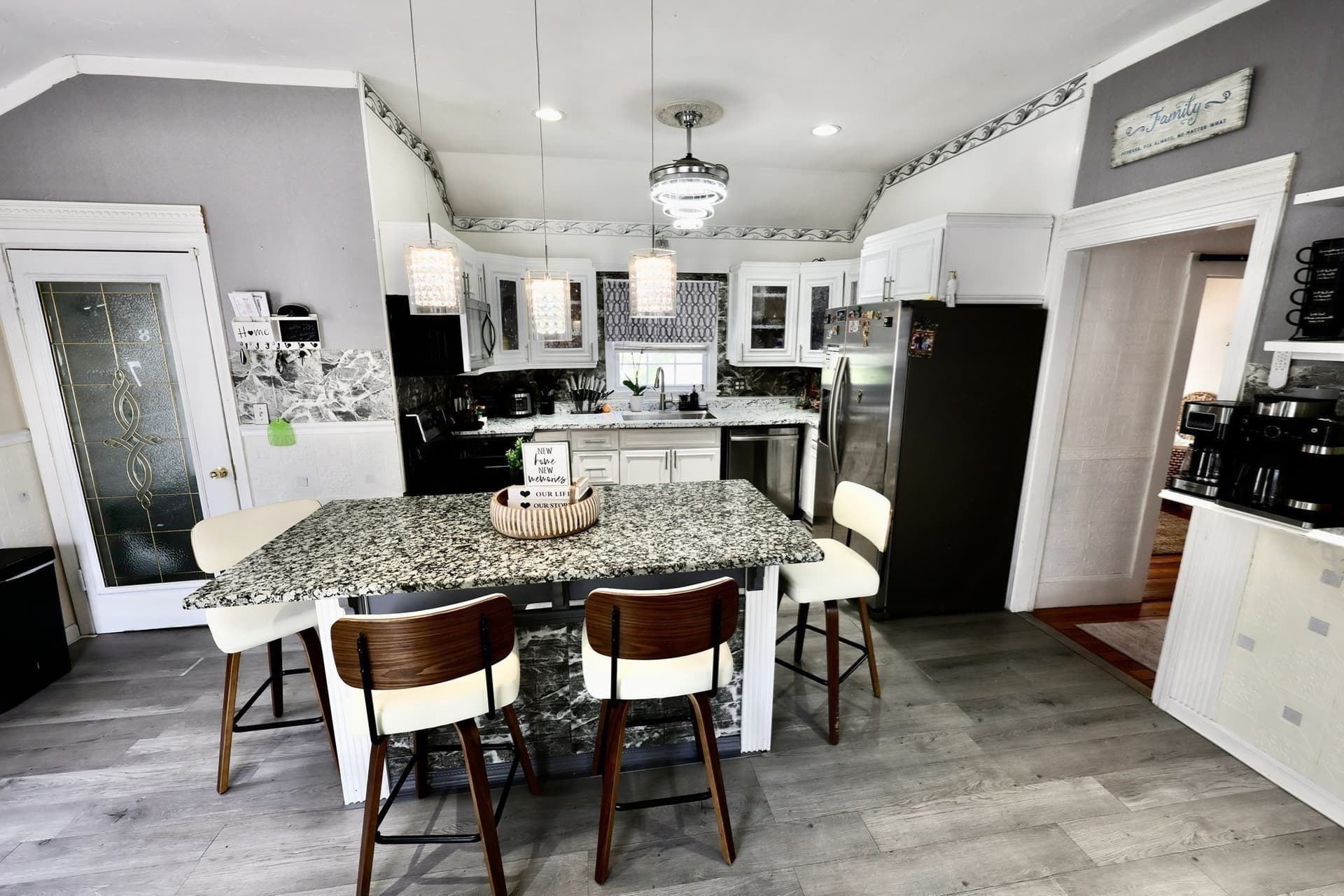 Single Family Residence at 91 South St, Fitchburg MA 01420, photo 13 of 31