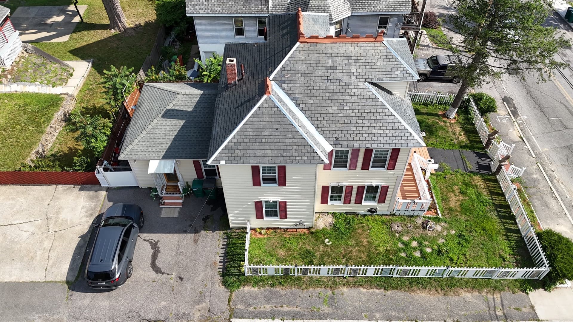 Single Family Residence at 91 South St, Fitchburg MA 01420, photo 7 of 31