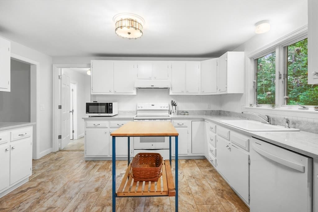 24 Faunce Mountain Rd, Sandwich MA 02563 photo 10