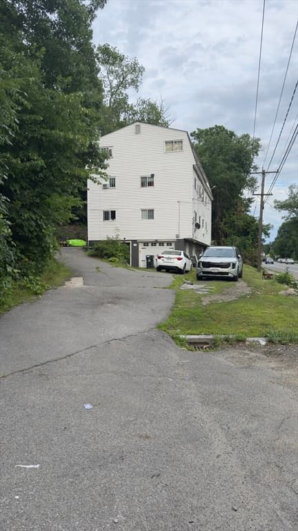 747 River St # 2, Haverhill MA 01832