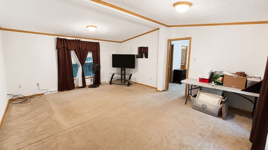 1 Breezy Bend, Auburn MA 01501 photo 2