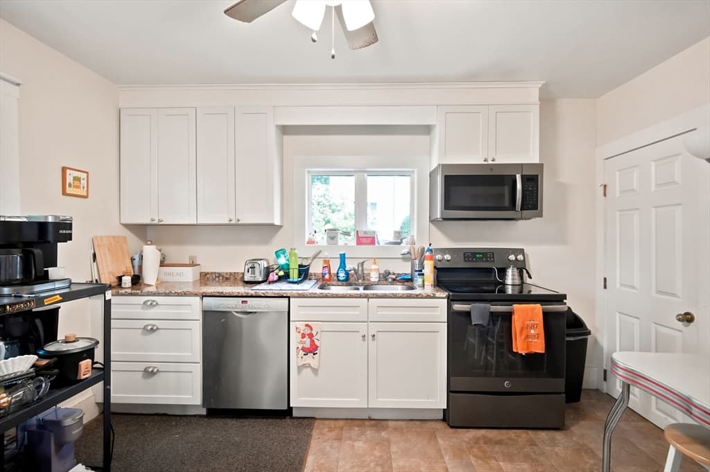 33-37 Cottage St, Amherst MA 01002 photo 7