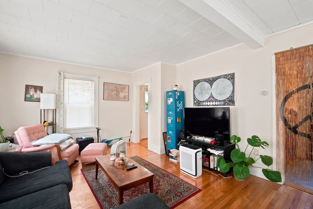 33-37 Cottage St, Amherst MA 01002 photo 5