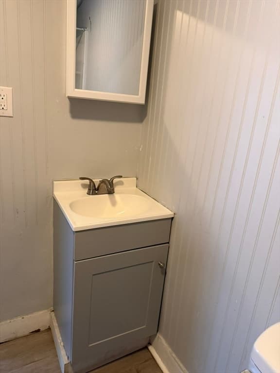 31 North St, Worcester MA 01605 photo 3