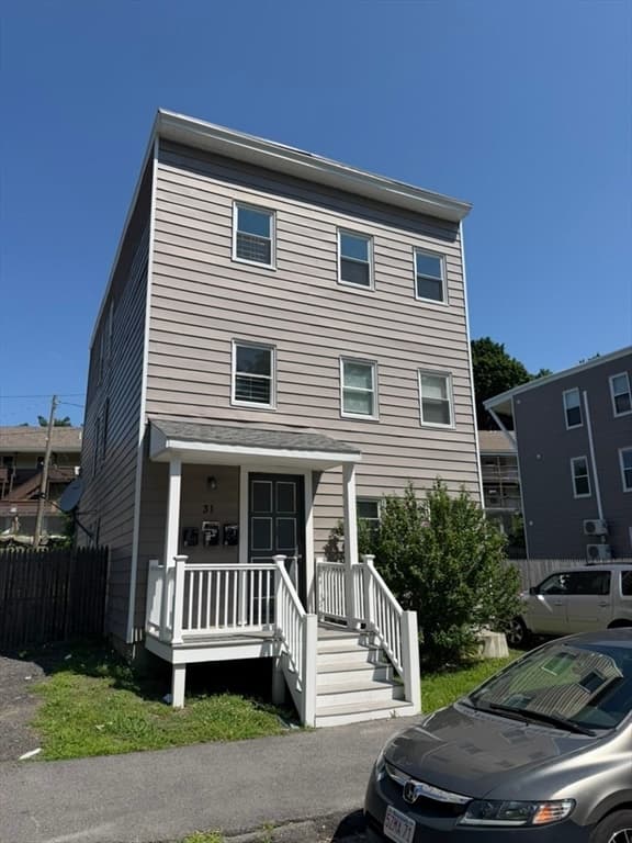 31 North St, Worcester MA 01605