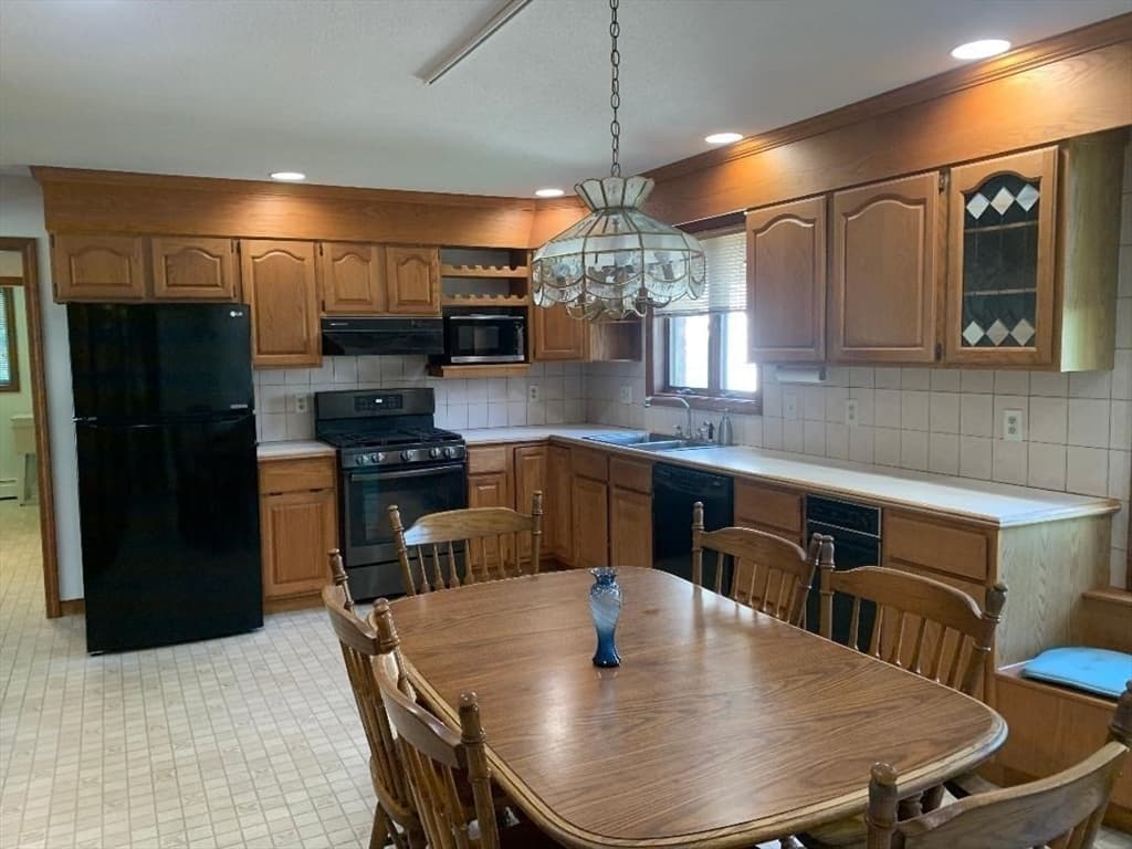53 Hampden Road, East Longmeadow MA 01028 photo 8