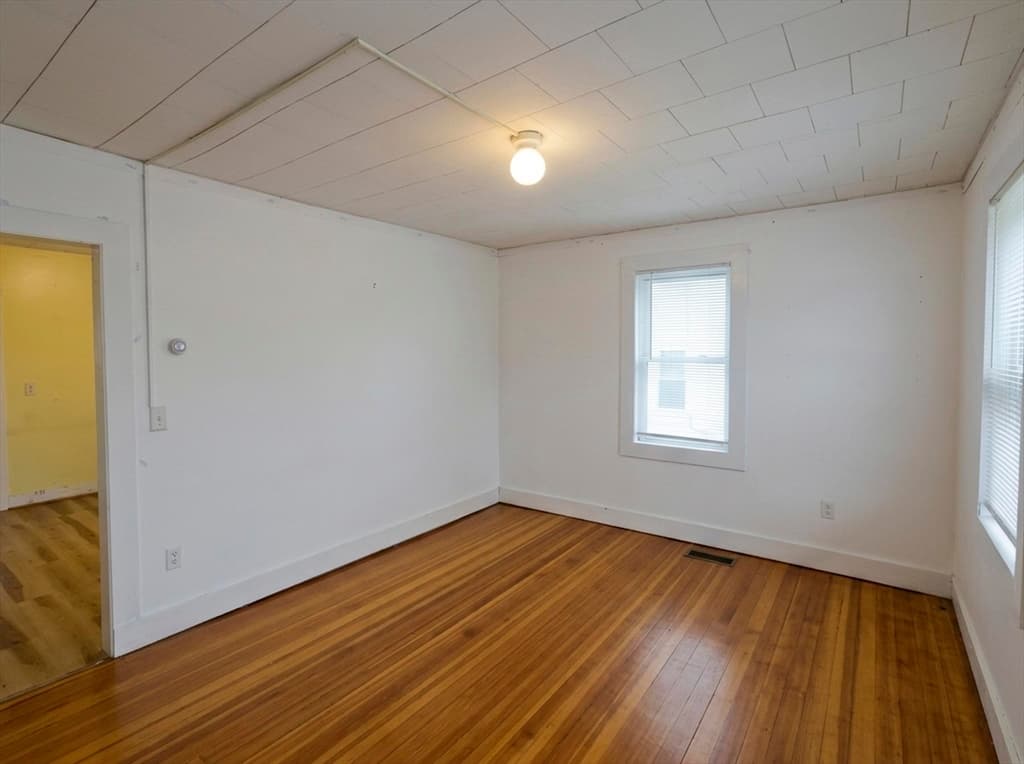 Duplex at 3157-3159 Main Street, Palmer MA 01069, Palmer, photo 7 of 36
