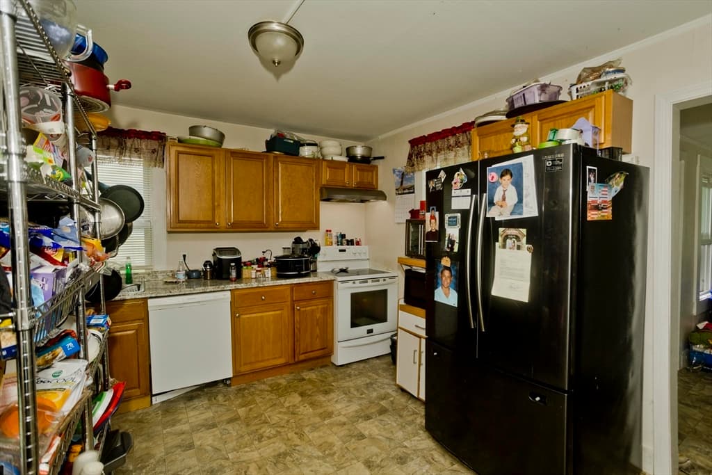 Duplex at 3157-3159 Main Street, Palmer MA 01069, Palmer, photo 20 of 36