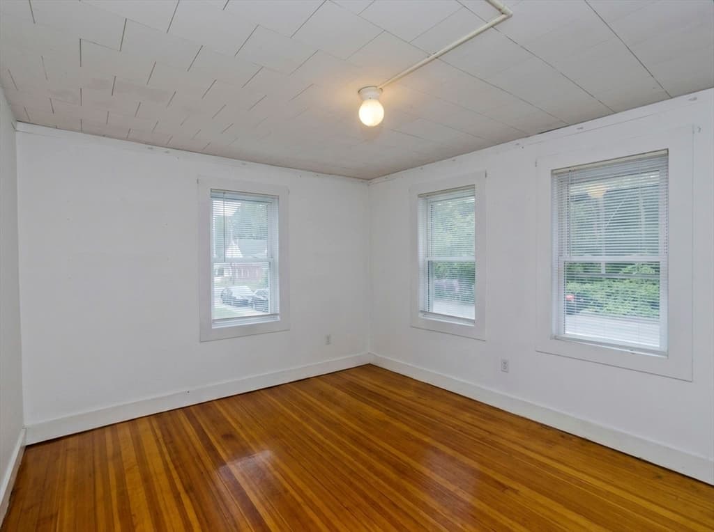 Duplex at 3157-3159 Main Street, Palmer MA 01069, Palmer, photo 8 of 36