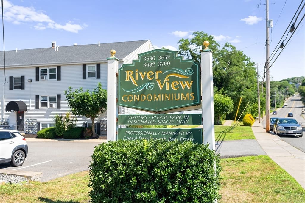 3652 N Main St # 10, Fall River MA 02720 photo 2