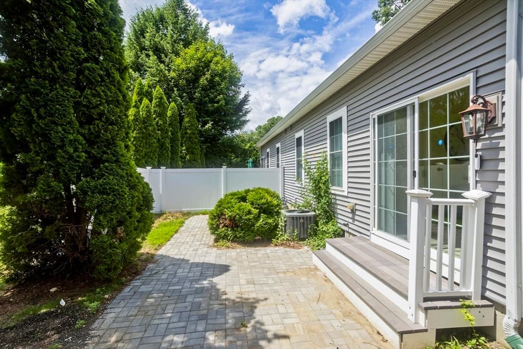 102 Lyman St # 102, South Hadley MA 01075 photo 36