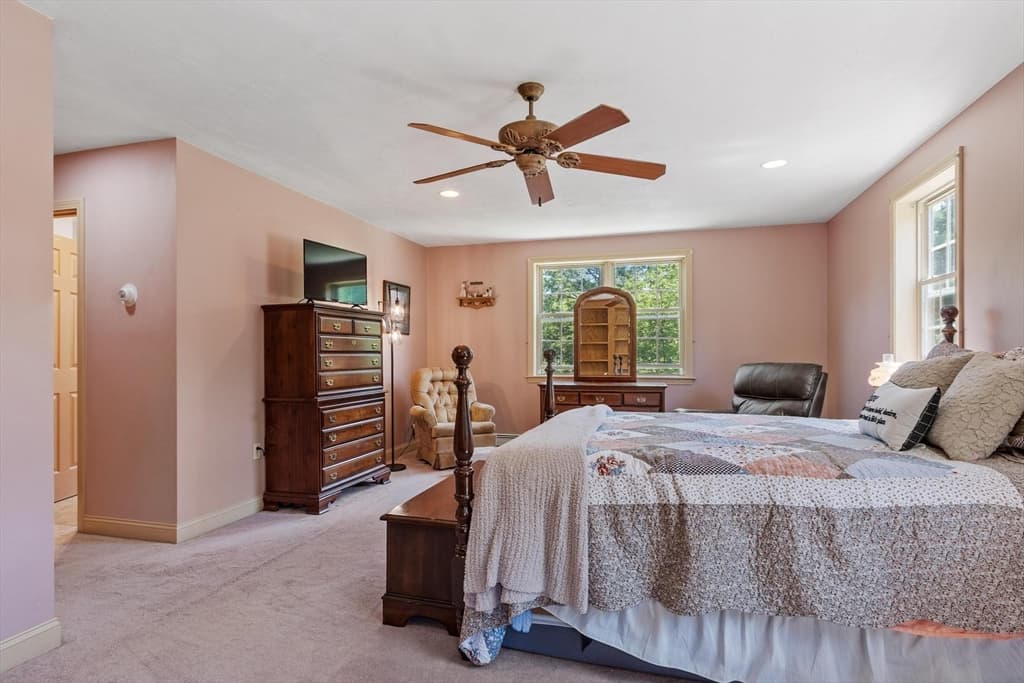 Single Family Residence at 41 Penobscott Ave, Hubbardston MA 01452, Hubbardston, photo 23 of 42