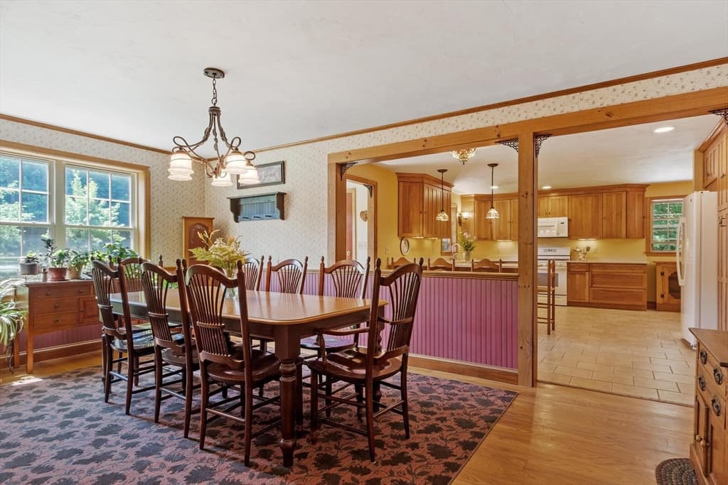 Single Family Residence at 41 Penobscott Ave, Hubbardston MA 01452, Hubbardston, photo 10 of 42