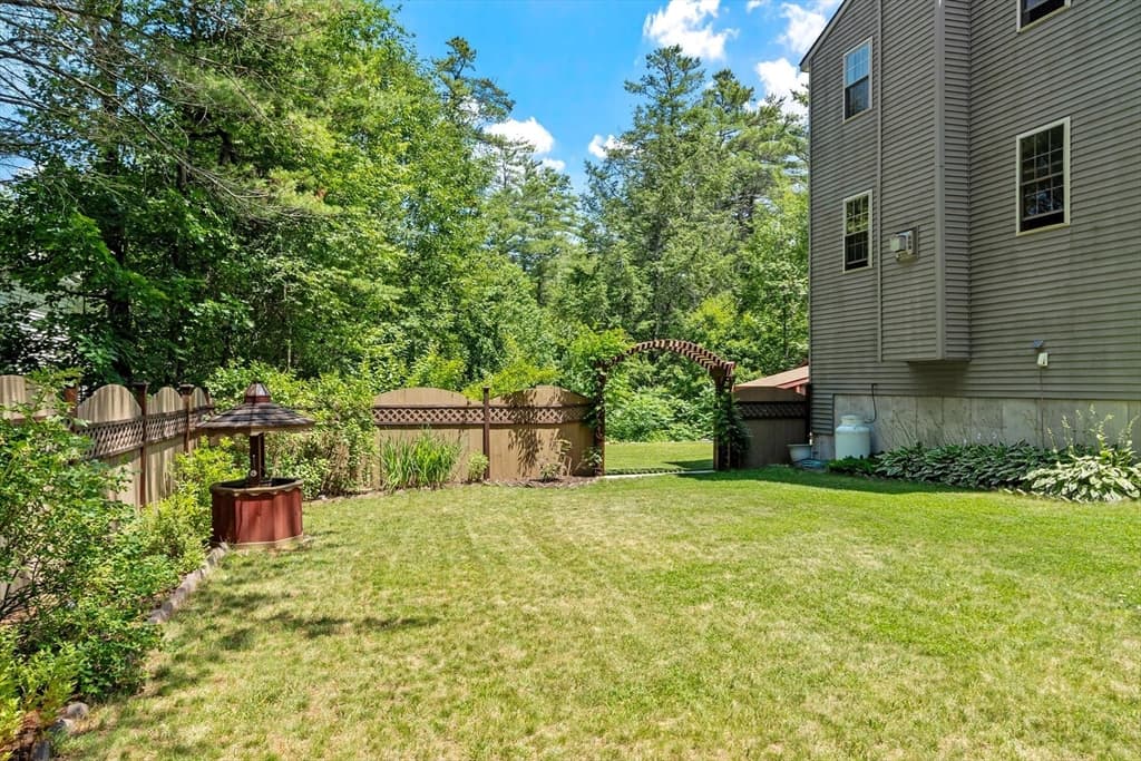 Single Family Residence at 41 Penobscott Ave, Hubbardston MA 01452, Hubbardston, photo 40 of 42