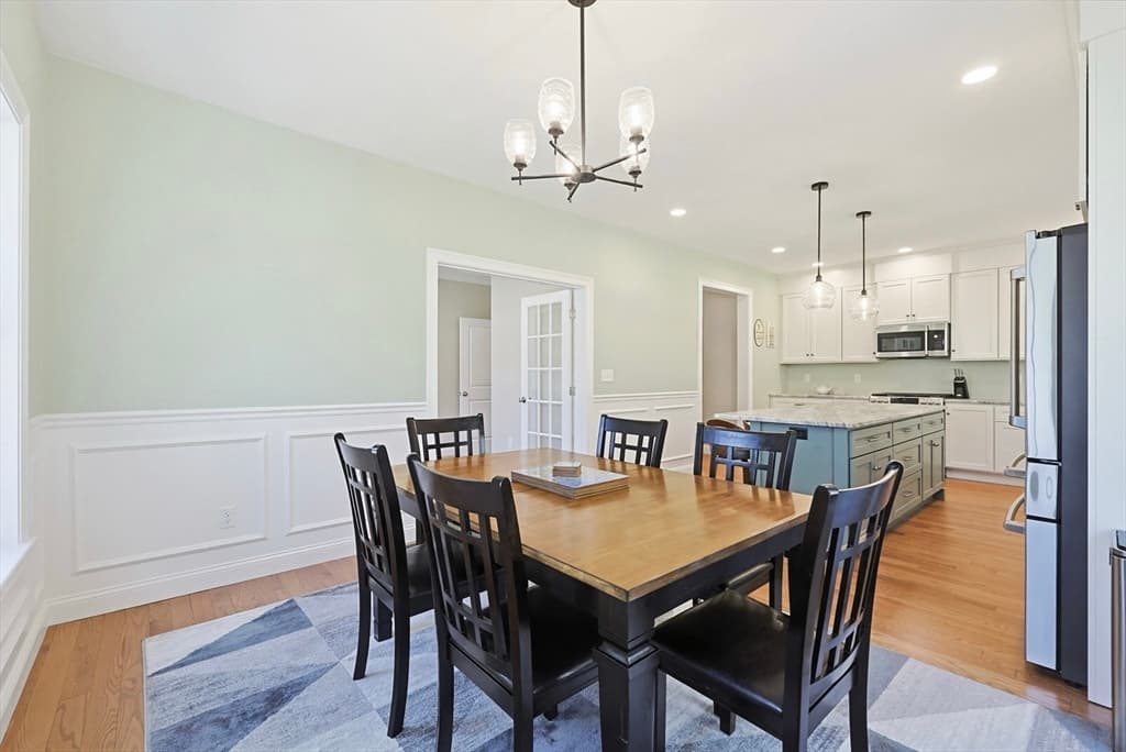 10 Homes Ave, Franklin MA 02038 photo 13