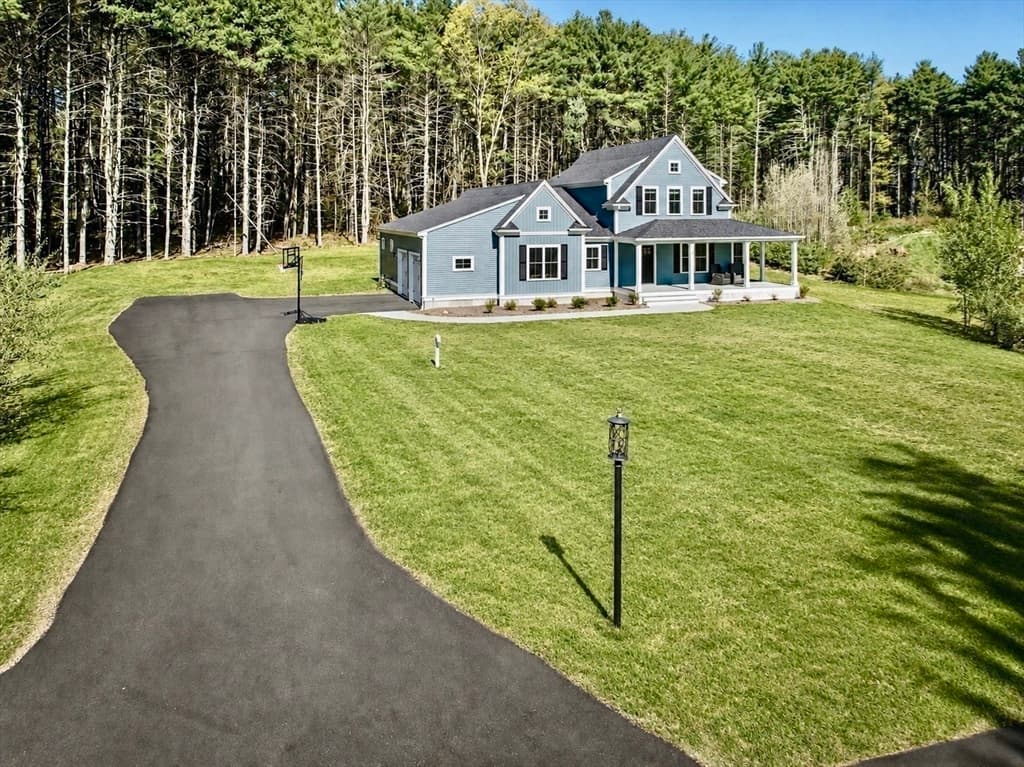 10 Homes Ave, Franklin MA 02038 photo 3
