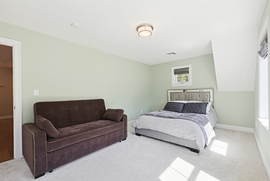 10 Homes Ave, Franklin MA 02038 photo 32