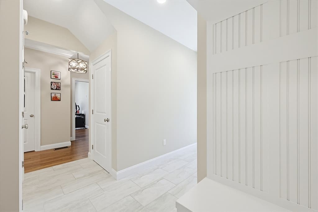 10 Homes Ave, Franklin MA 02038 photo 15