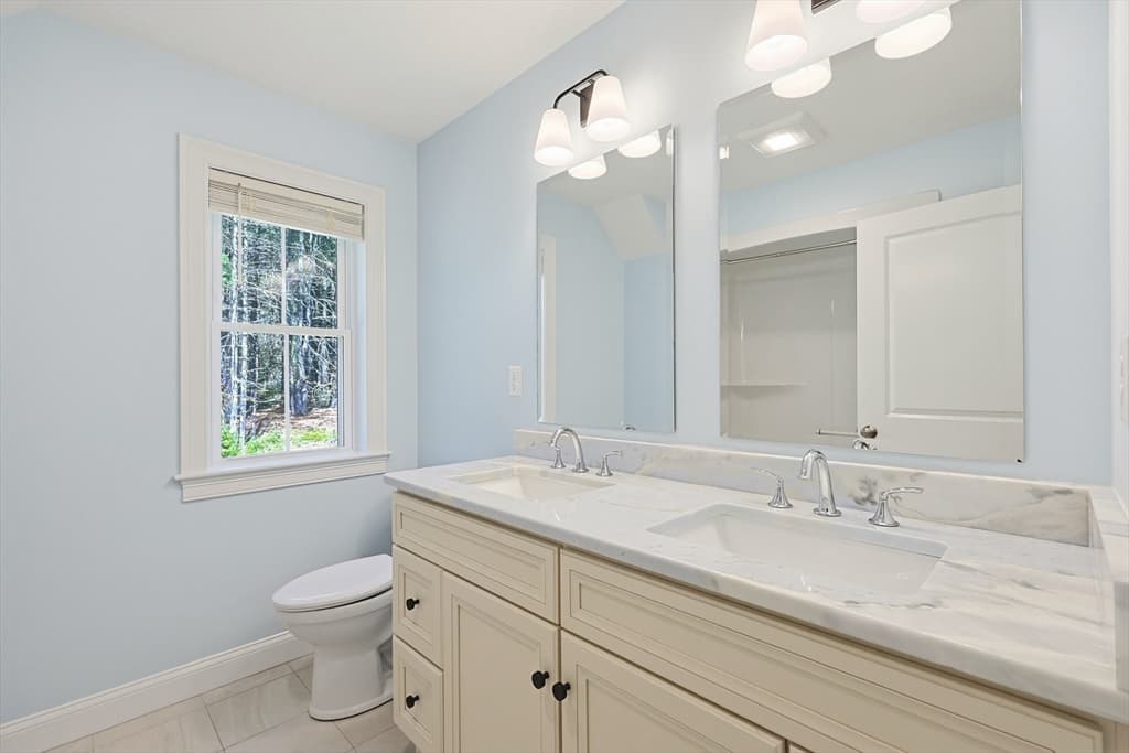 10 Homes Ave, Franklin MA 02038 photo 29