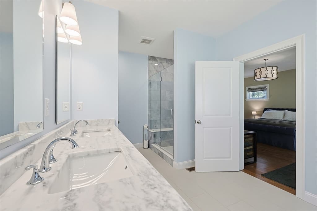 10 Homes Ave, Franklin MA 02038 photo 21