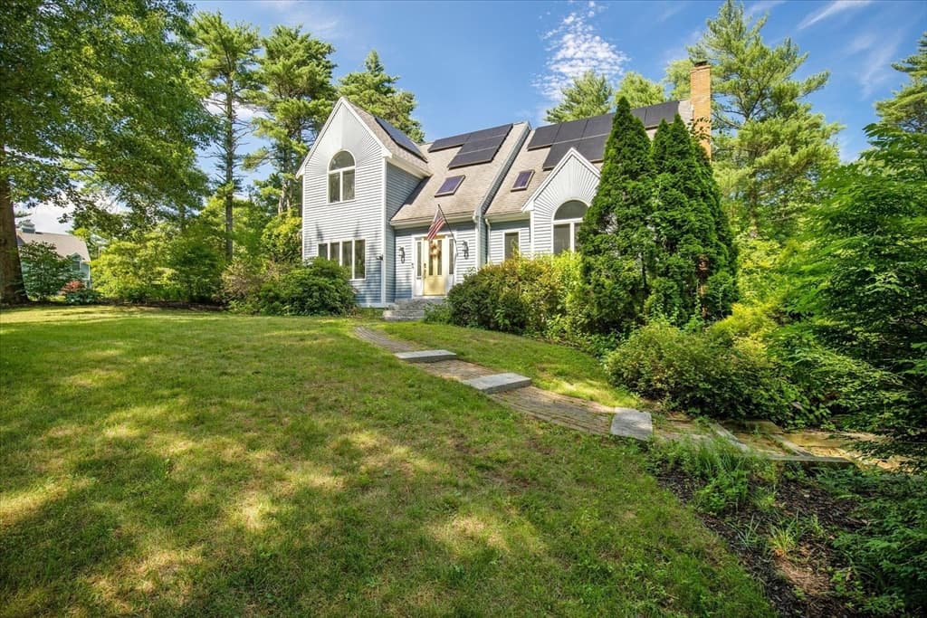 20 Ortolani Cir, Kingston MA 02364 photo 2