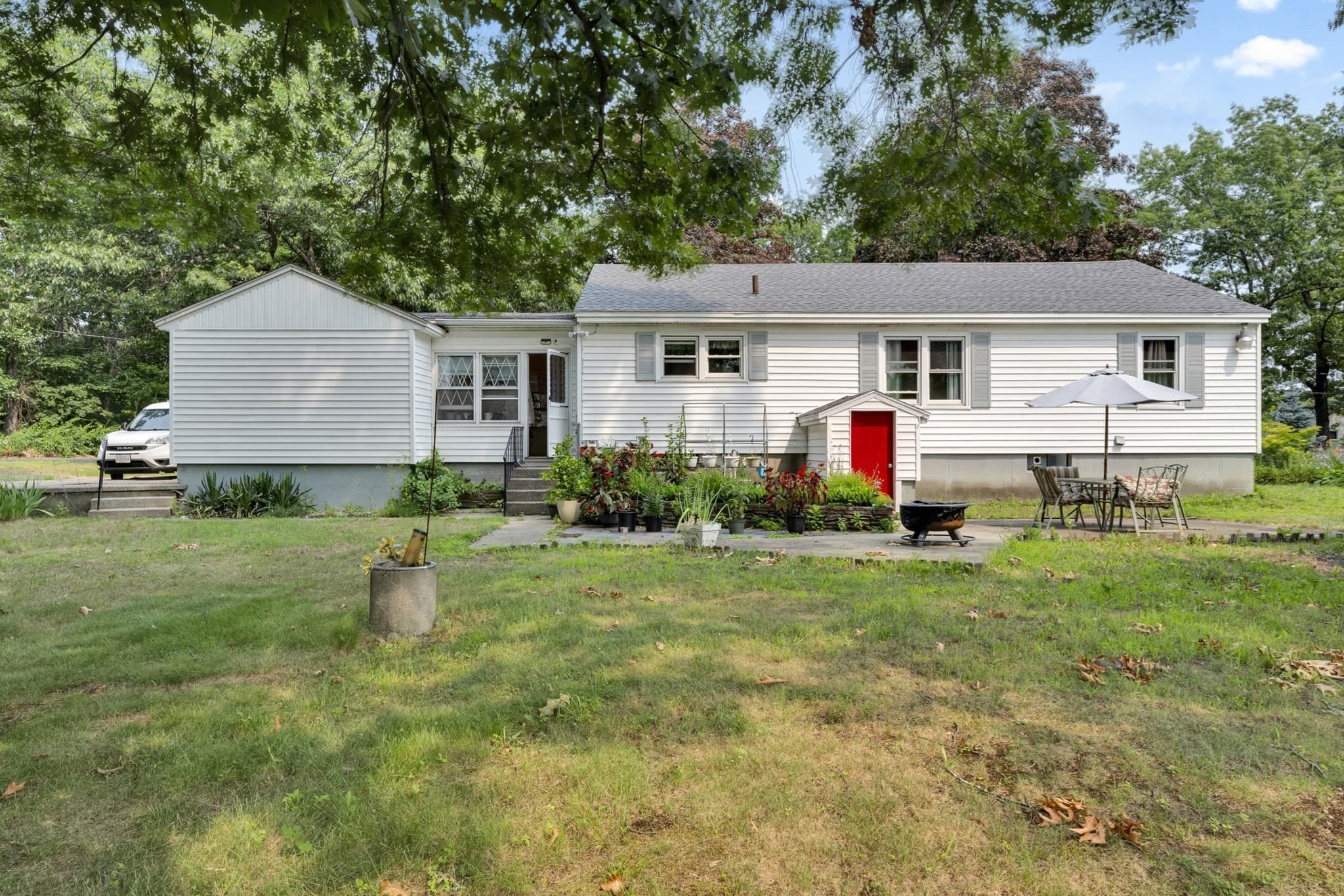 Single Family Residence at 54 Colbert St, Leominster MA 01453, photo 28 of 33