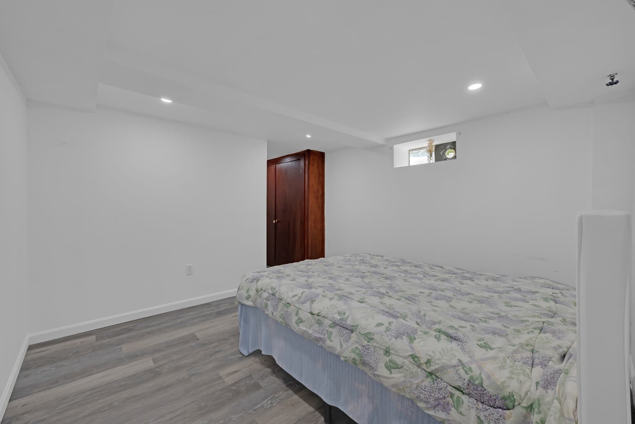 Single Family Residence at 54 Colbert St, Leominster MA 01453, photo 20 of 33