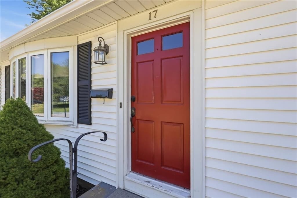 17 Green Dr, Dartmouth MA 02747 photo 6