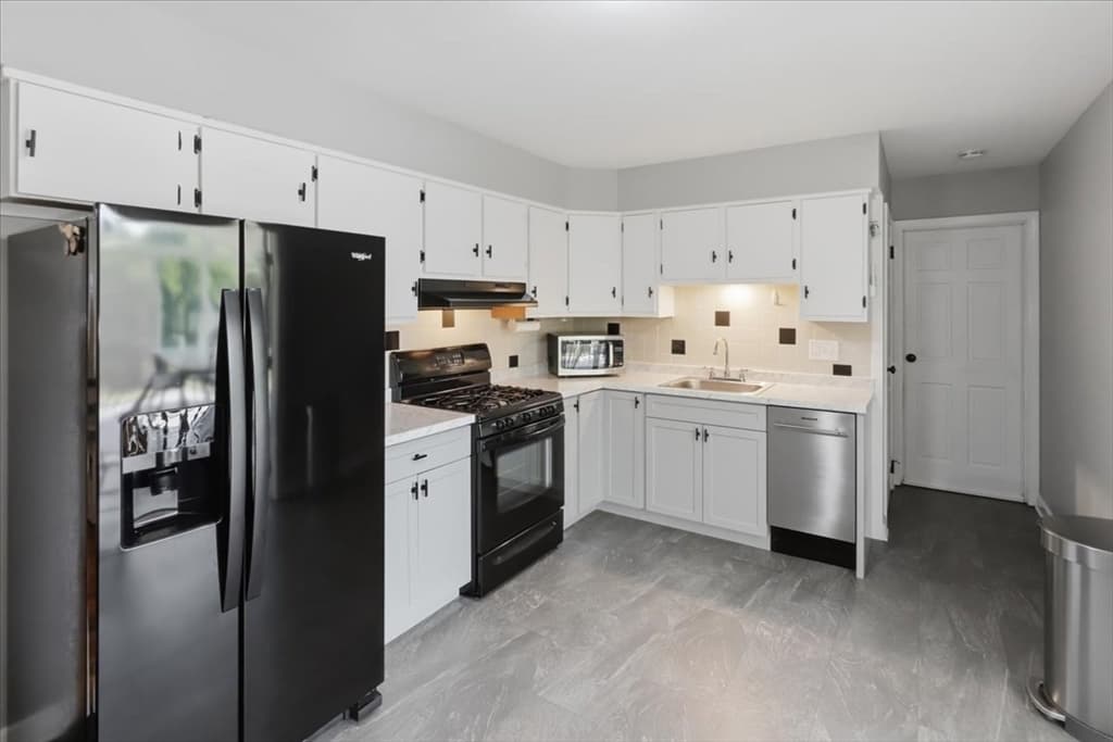 17 Green Dr, Dartmouth MA 02747 photo 16