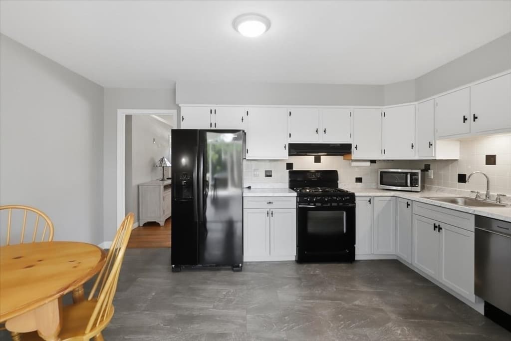 17 Green Dr, Dartmouth MA 02747 photo 19