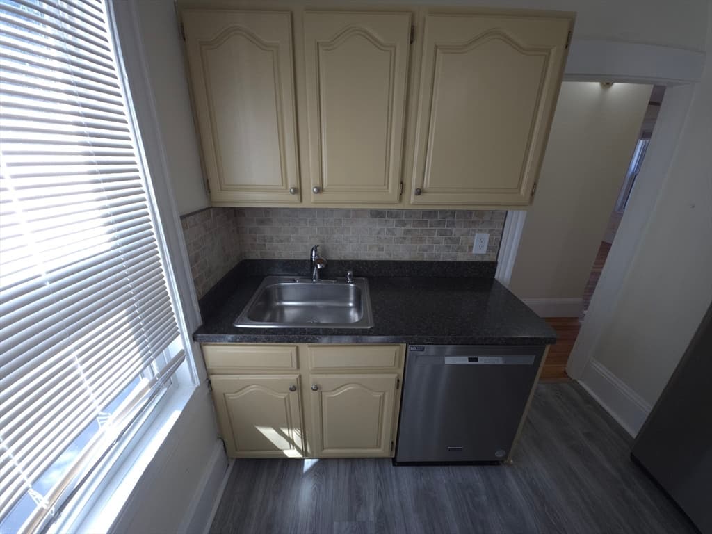 70 Leonard St # 70, Dedham MA 02026 photo 5