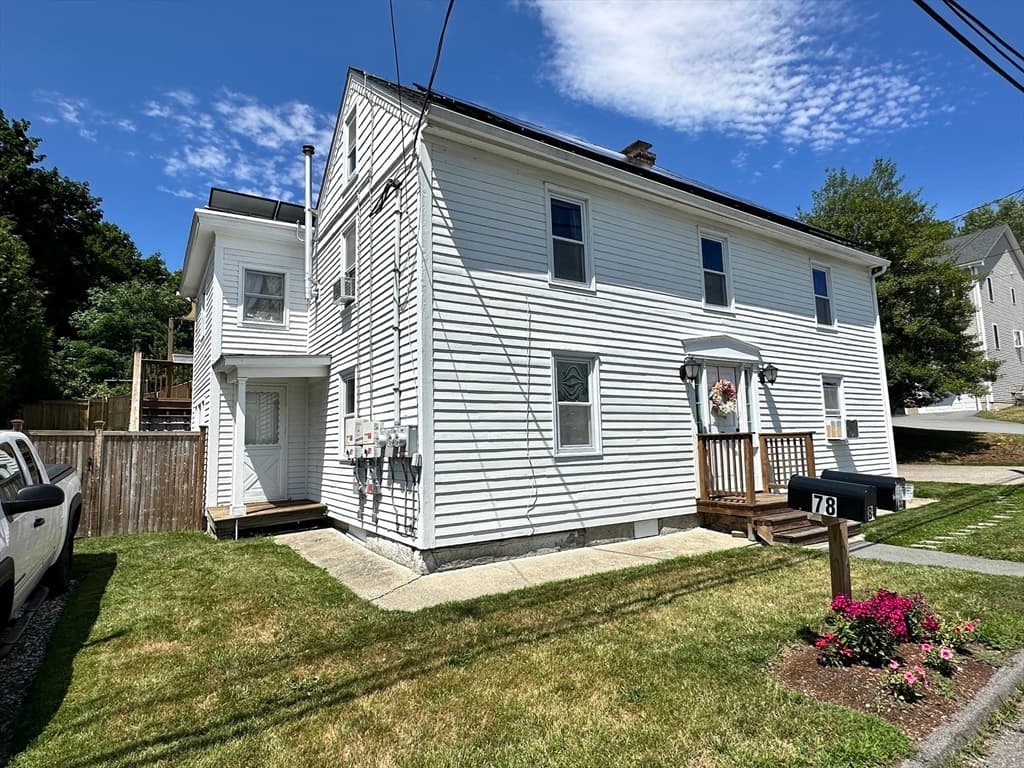 78 Upland St, Worcester MA 01604 photo 2