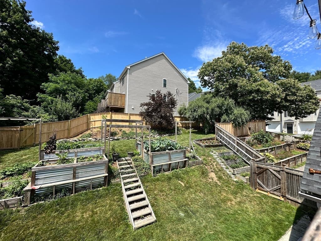 78 Upland St, Worcester MA 01604 photo 22