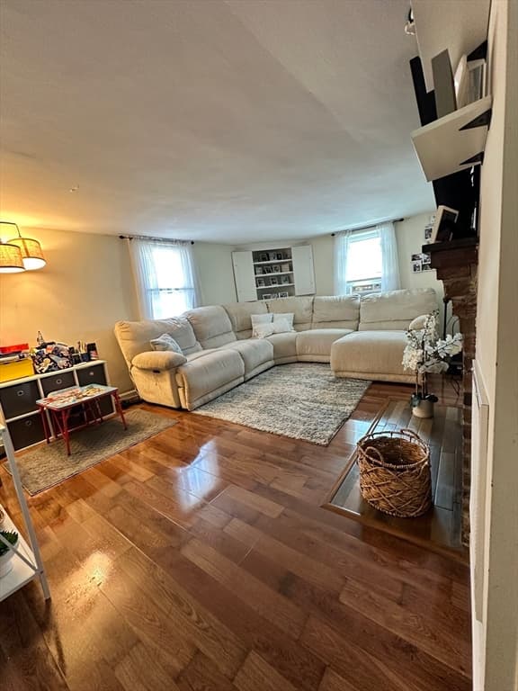 78 Upland St, Worcester MA 01604 photo 5
