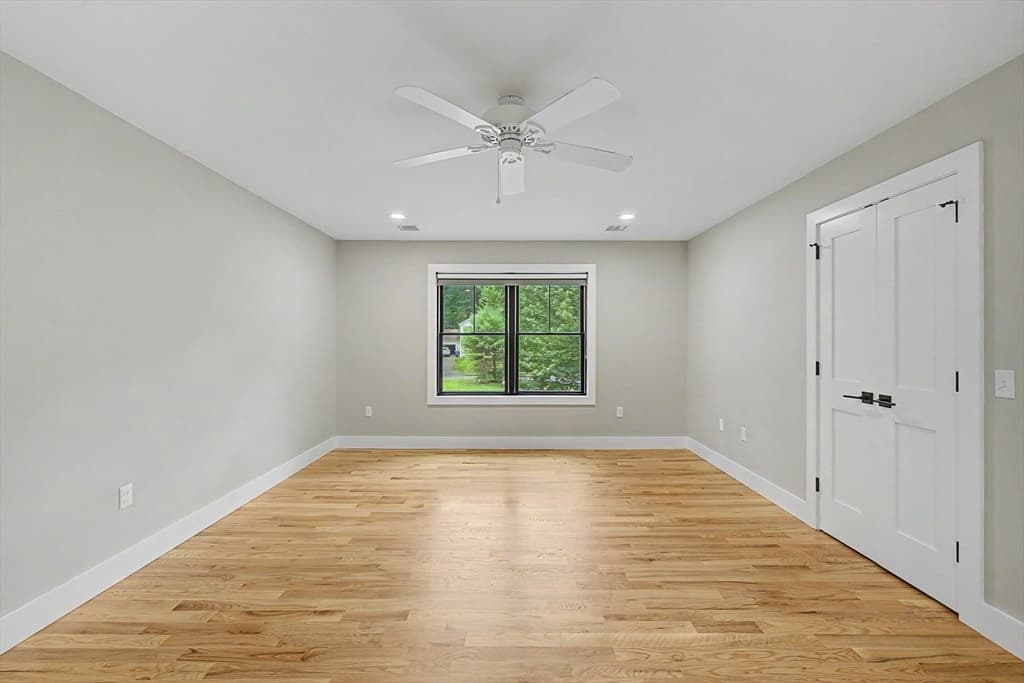 59 Ice Pond Dr, Northampton MA 01062 photo 23