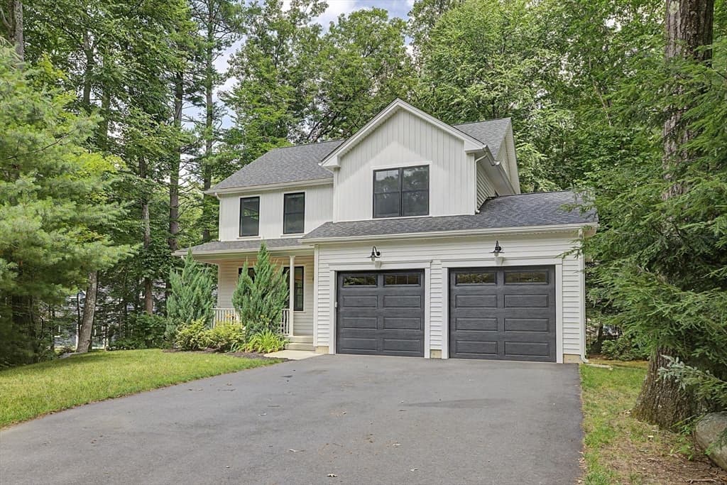 59 Ice Pond Dr, Northampton MA 01062 photo 3