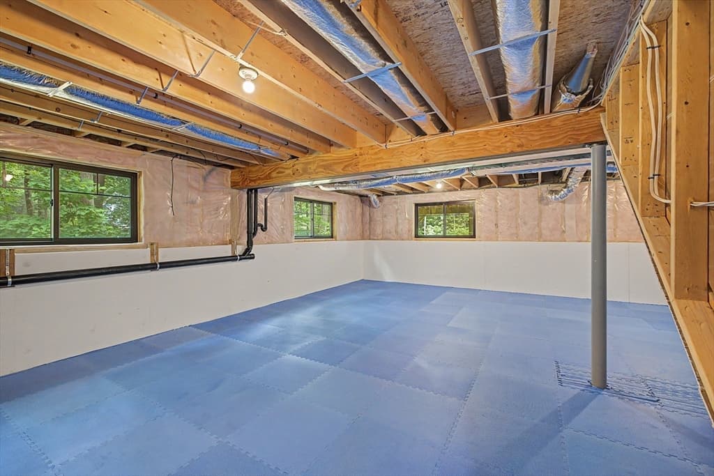59 Ice Pond Dr, Northampton MA 01062 photo 34